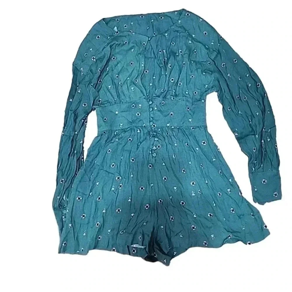 Free People Bohemian Shorts Romper. Size xsmall - Picture 2 of 5